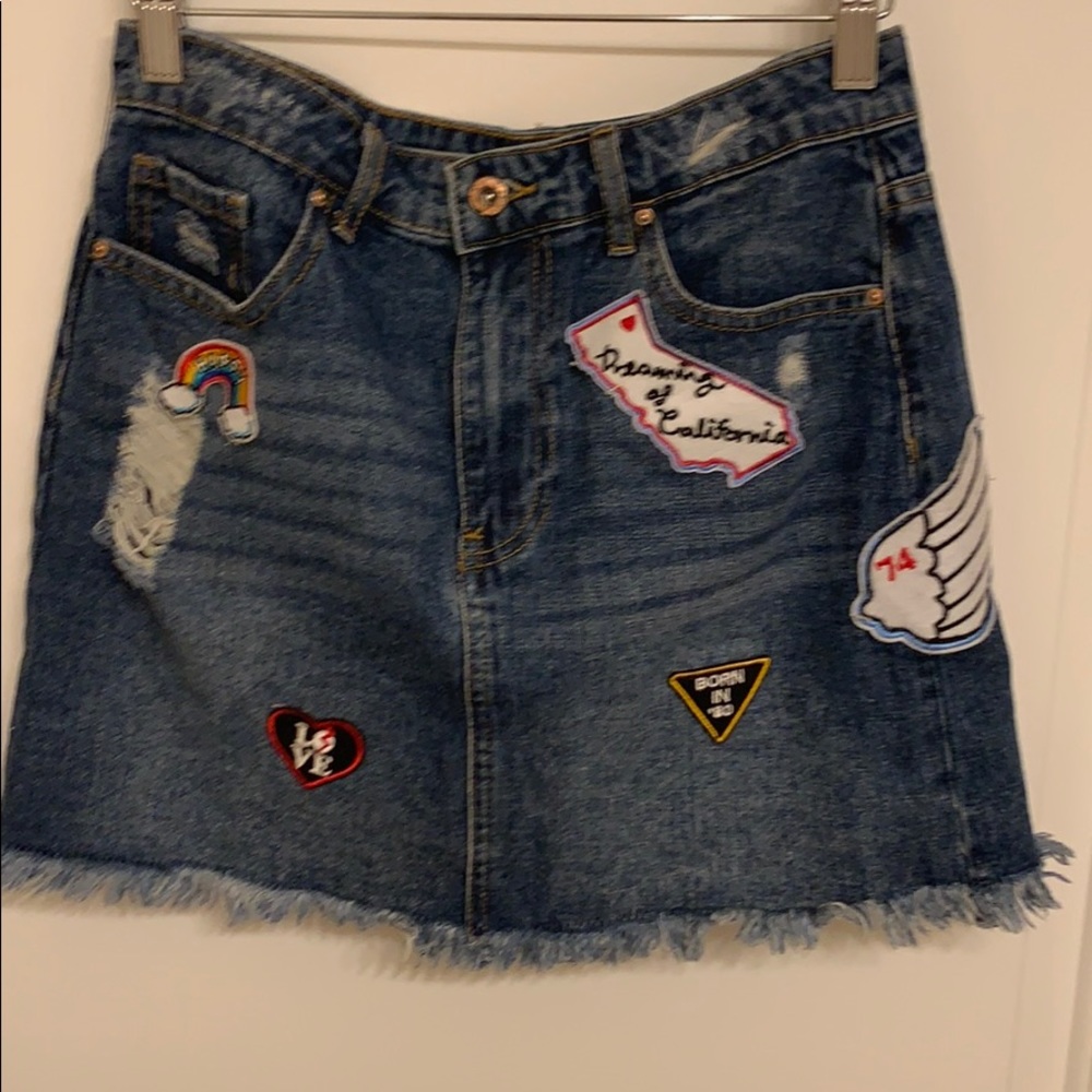 Patched denim skirt